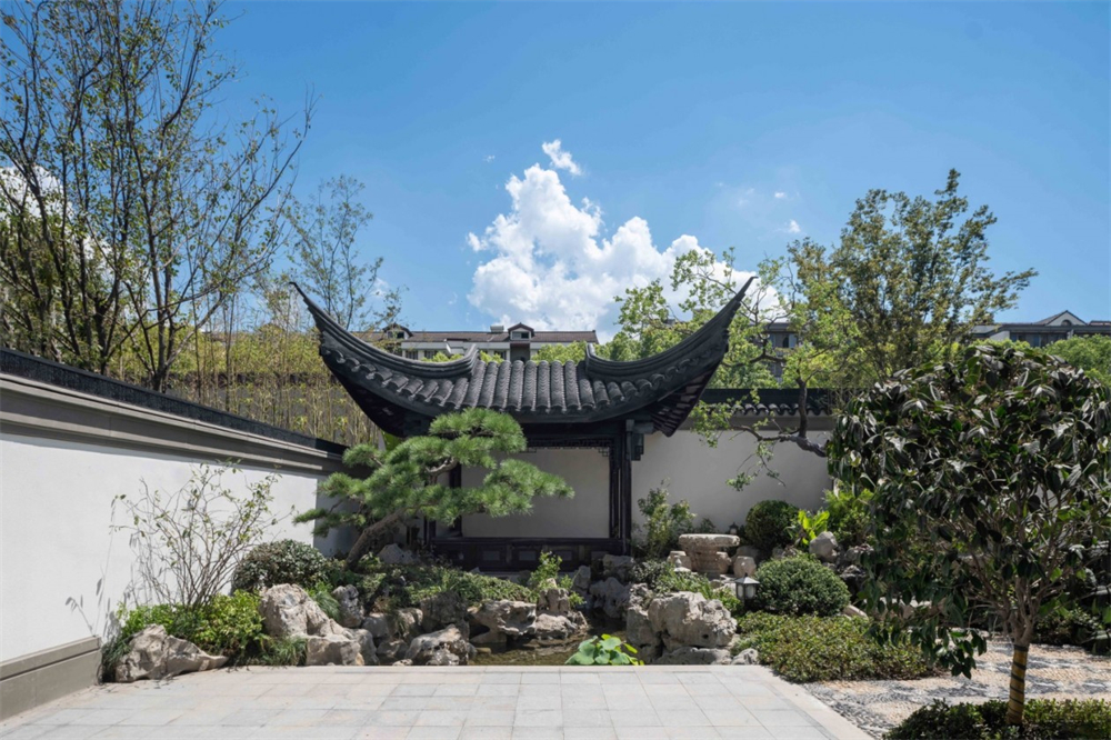 345㎡新(xin)中(zhong)式(shi)整木(mù)定製(zhi)别墅,中(zhong)式(shi)宅院設(shè)計(ji)案例(圖2) 2.jpg